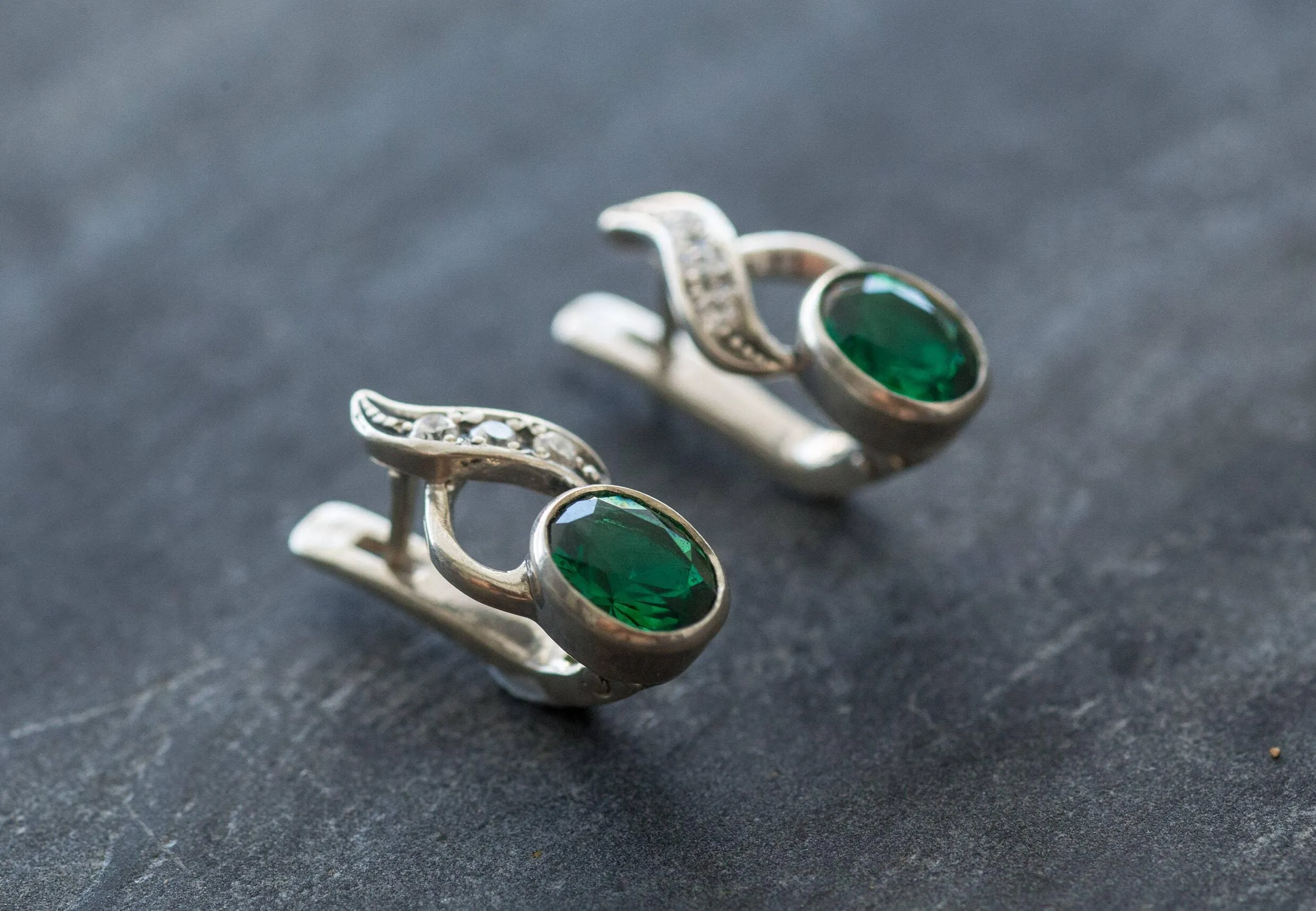 Classy Emerald Earrings - Green Drop Earrings - Sparkly Bridal Earrings