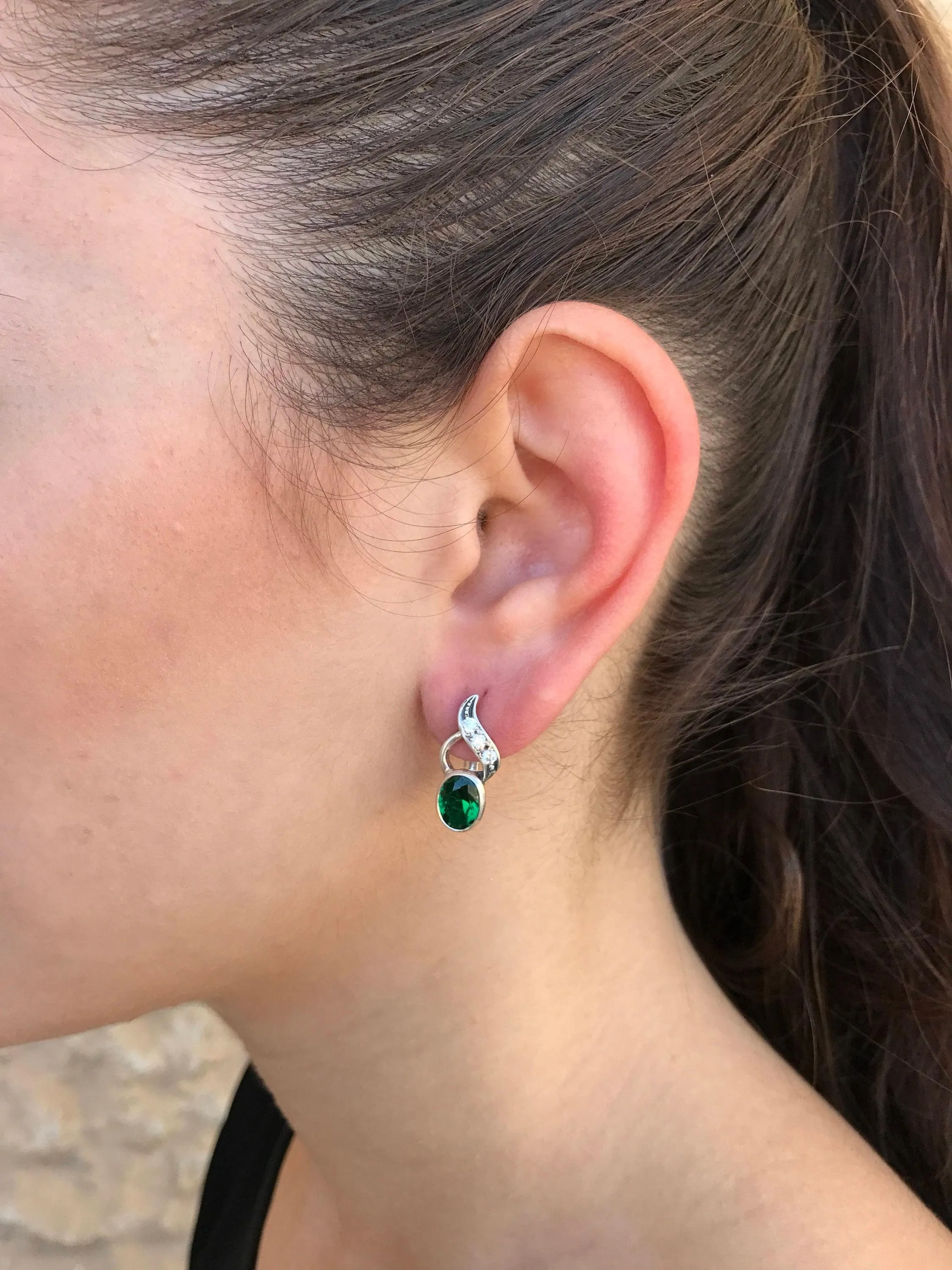 Classy Emerald Earrings - Green Drop Earrings - Sparkly Bridal Earrings