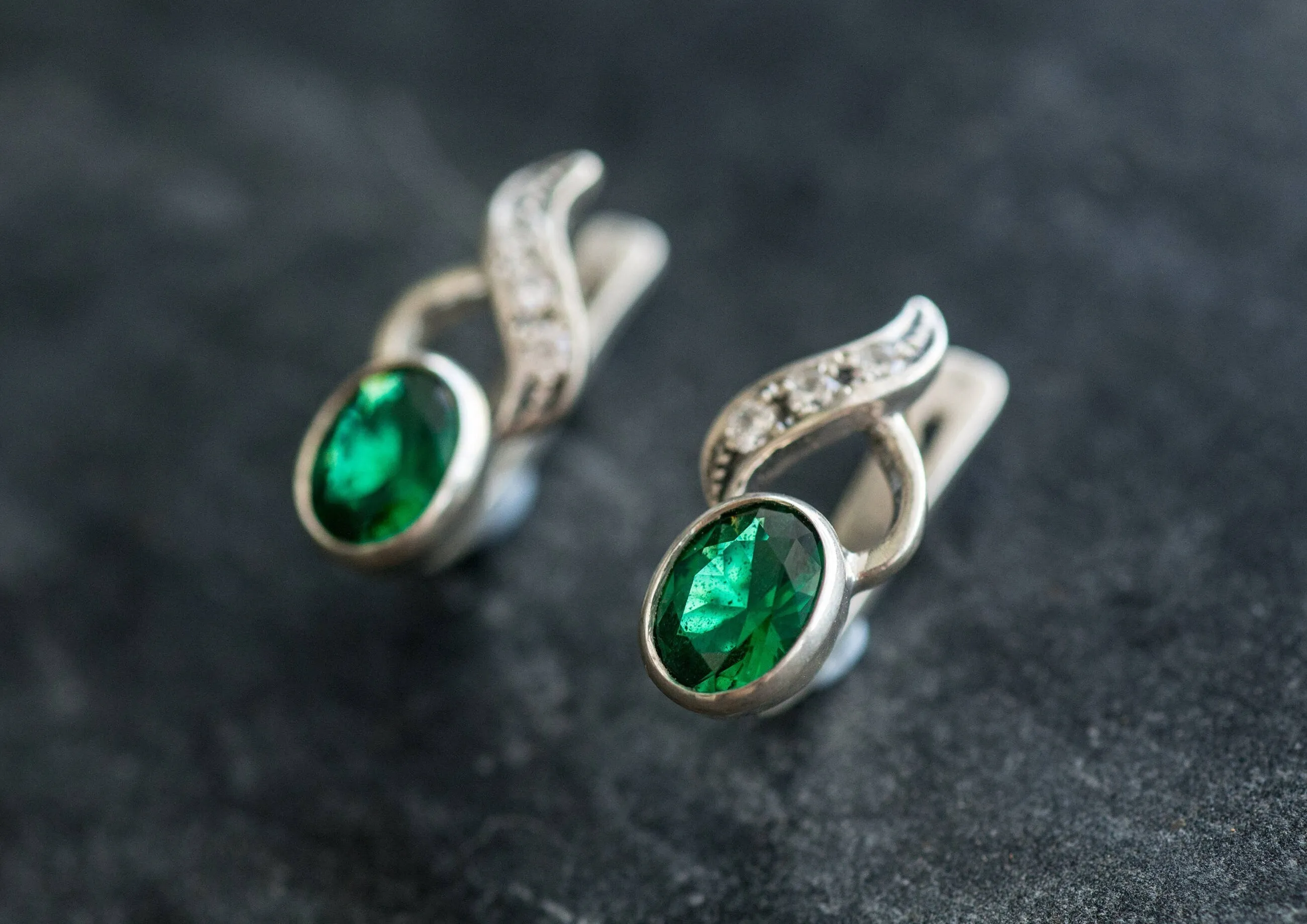Classy Emerald Earrings - Green Drop Earrings - Sparkly Bridal Earrings