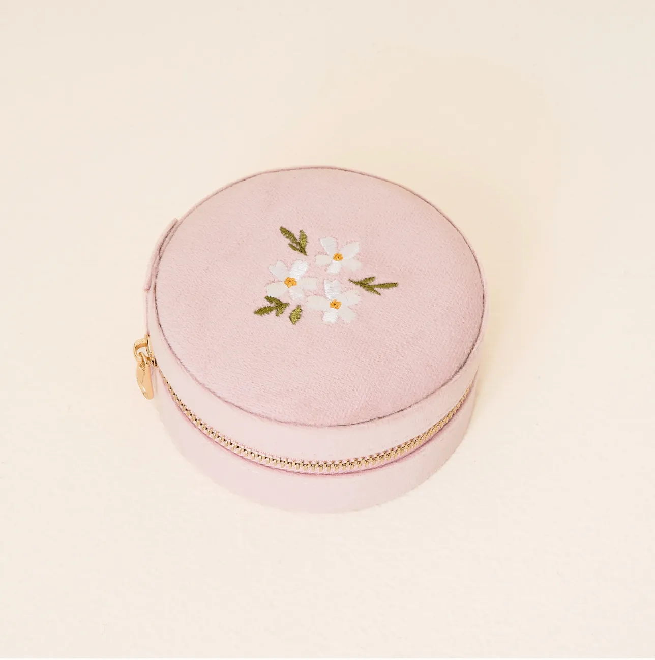Cute Attack Round Velvet Floral Jewelry Case