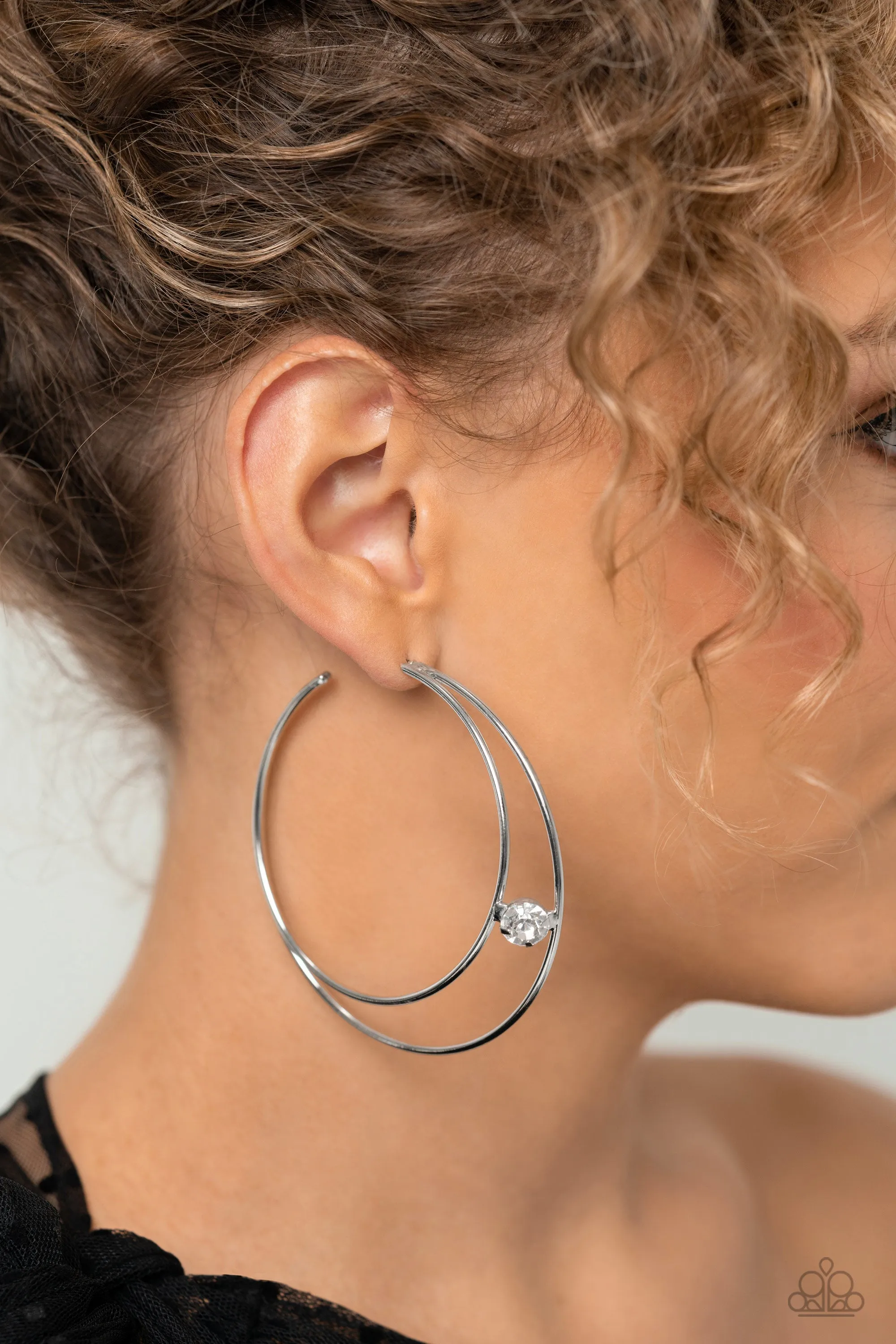 Earrings Theater HOOP - White LOP E2246