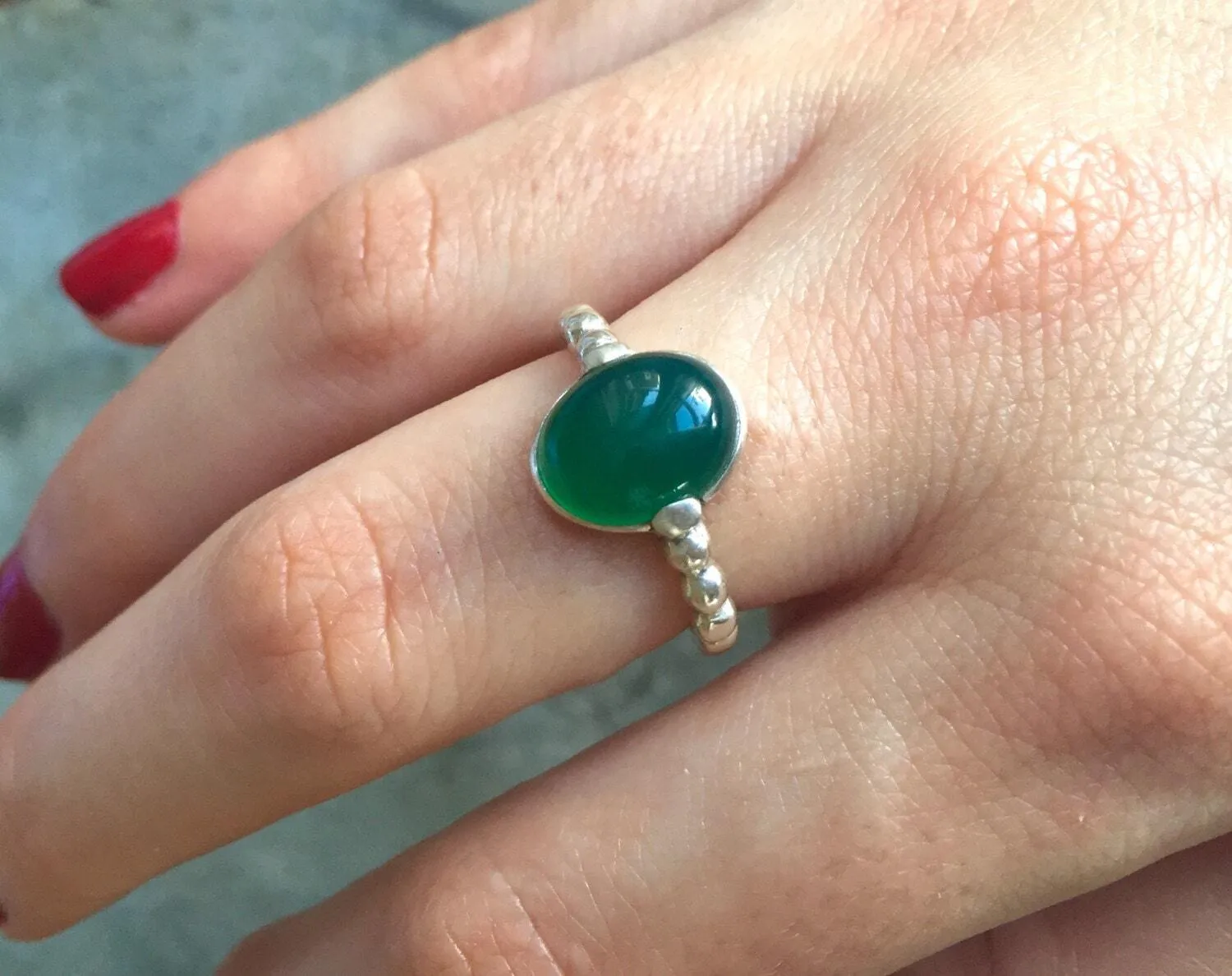 Emerald Bubble Band - Solitaire Emerald Ring, Green Vintage Ring