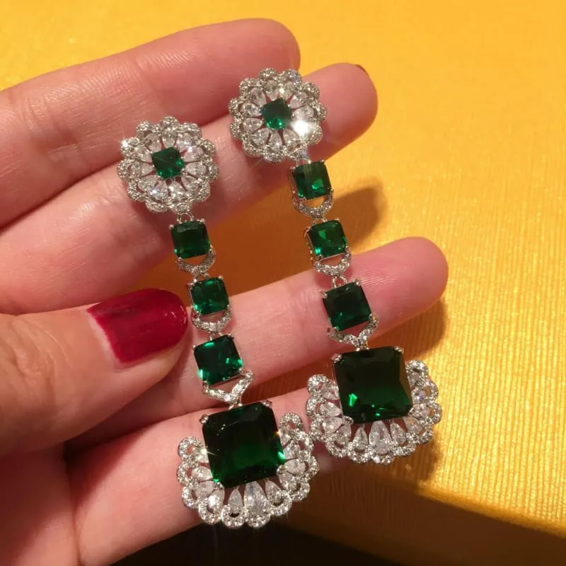 Luxurious Green Square Earrings with Emerald and Diamond Elegance