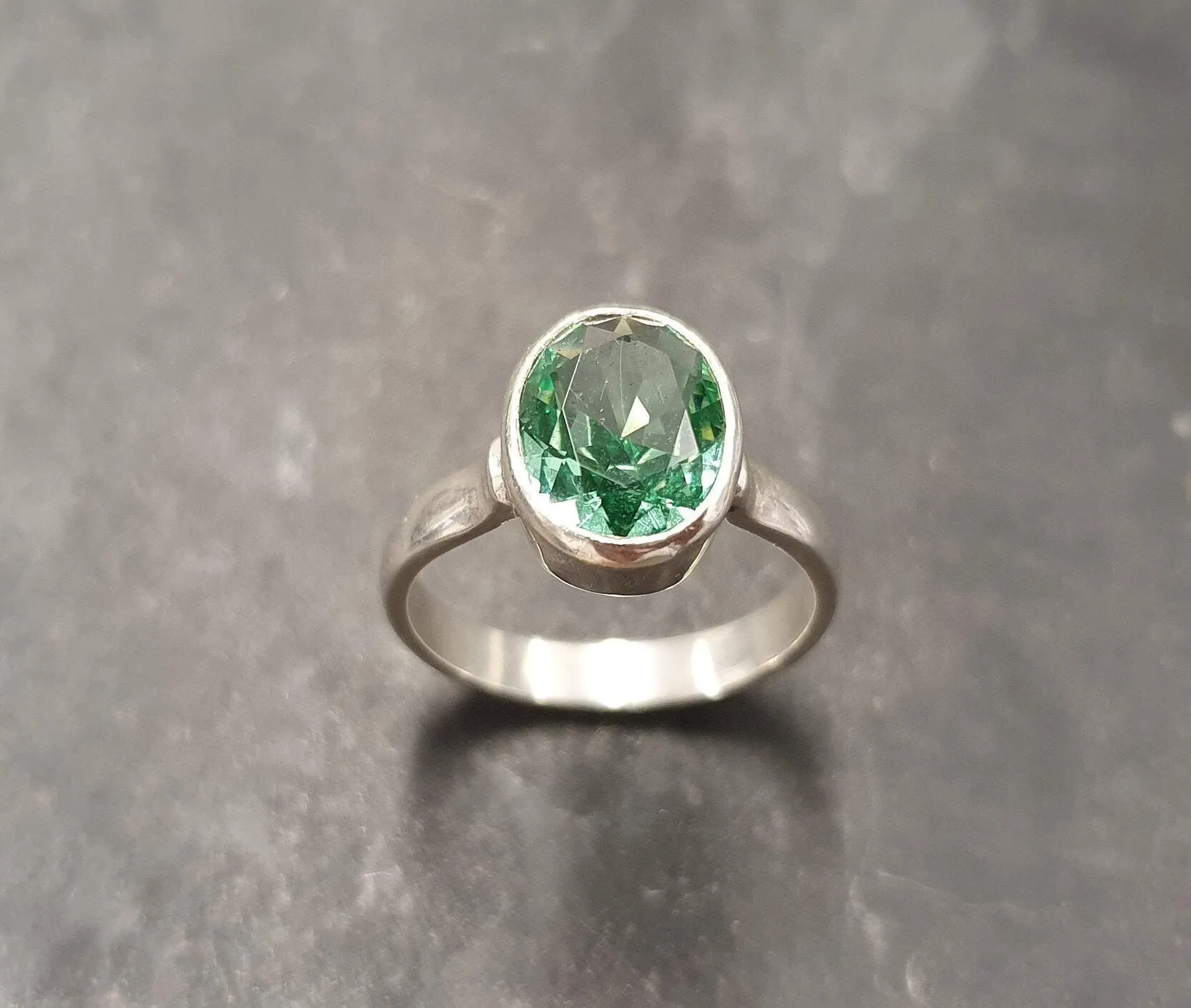 Mint Emerald Ring - Green Oval Ring - Vintage Bezel Ring