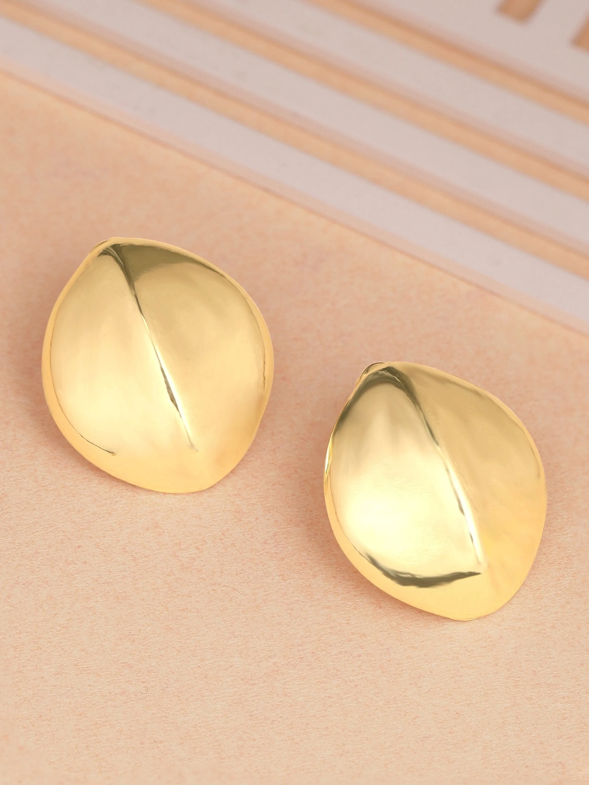 Rubans Voguish Rhodium Plated Leaf Motif Contemporary Stud Earring
